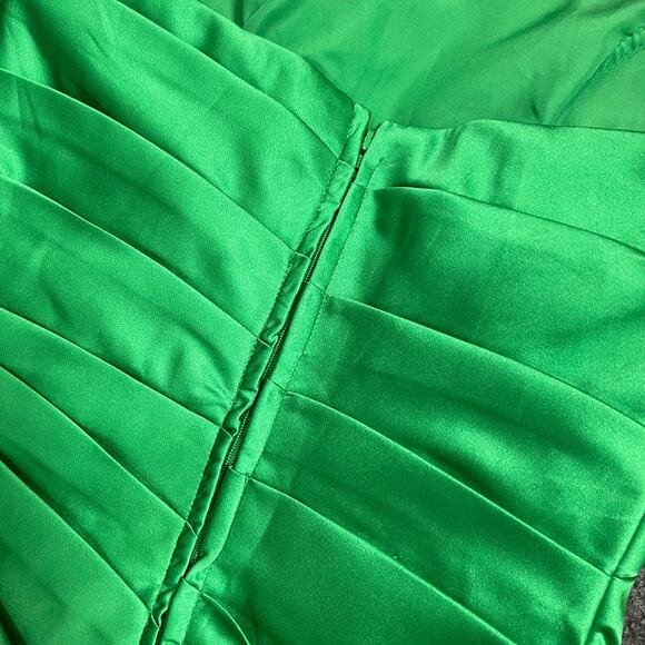 David's Bridal Bridesmaid Dress 2 Green Special Occasion Satin Wedding Formal - Picture 5 of 8